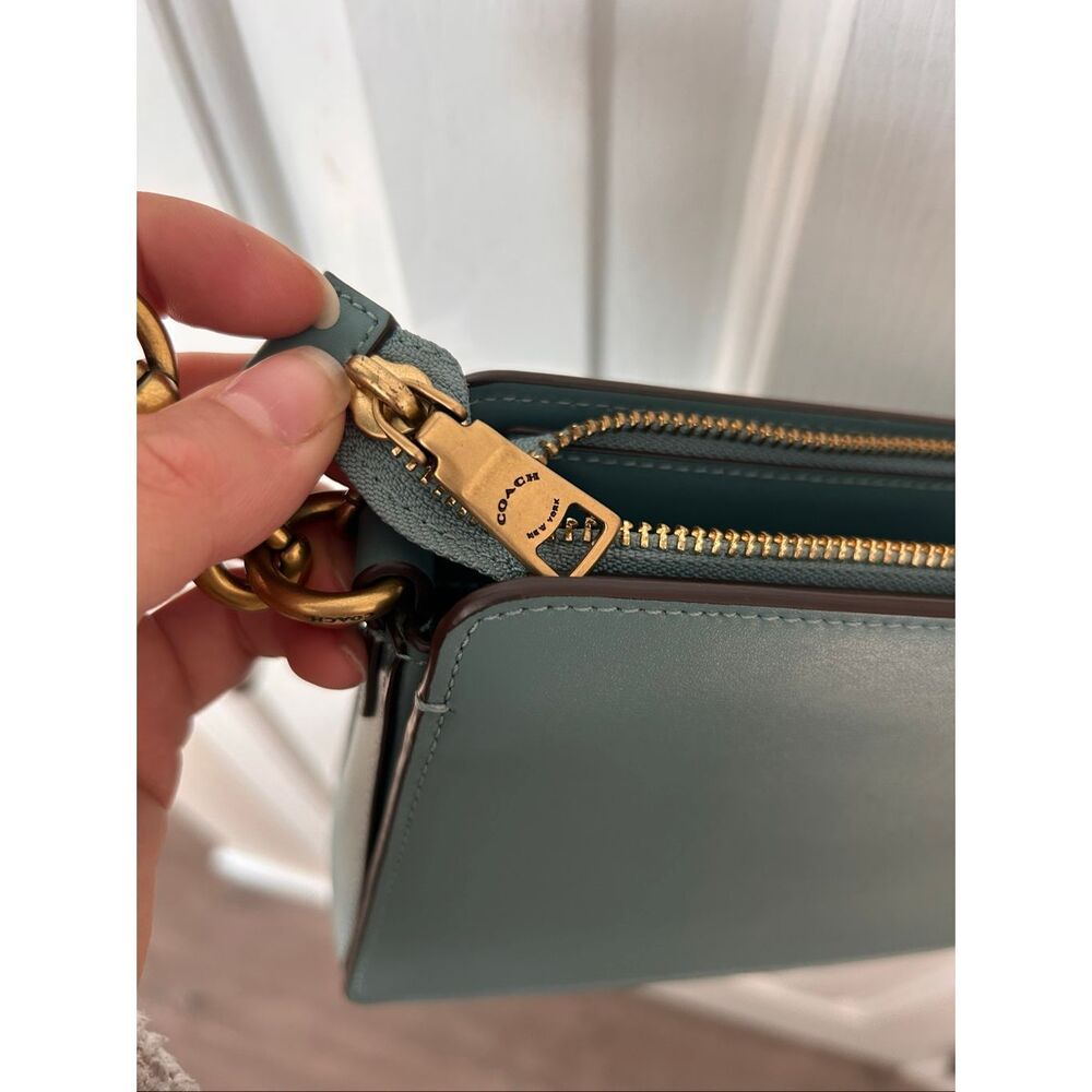 COACH MARINE Smooth Lthr Signature Chain Crossbody 78801 blue/green - Picture 7 of 13